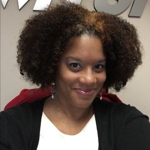 Meet your Posher, Aja